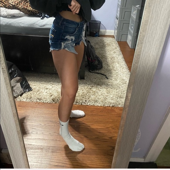 AE high rise denim shorts - Picture 6 of 6